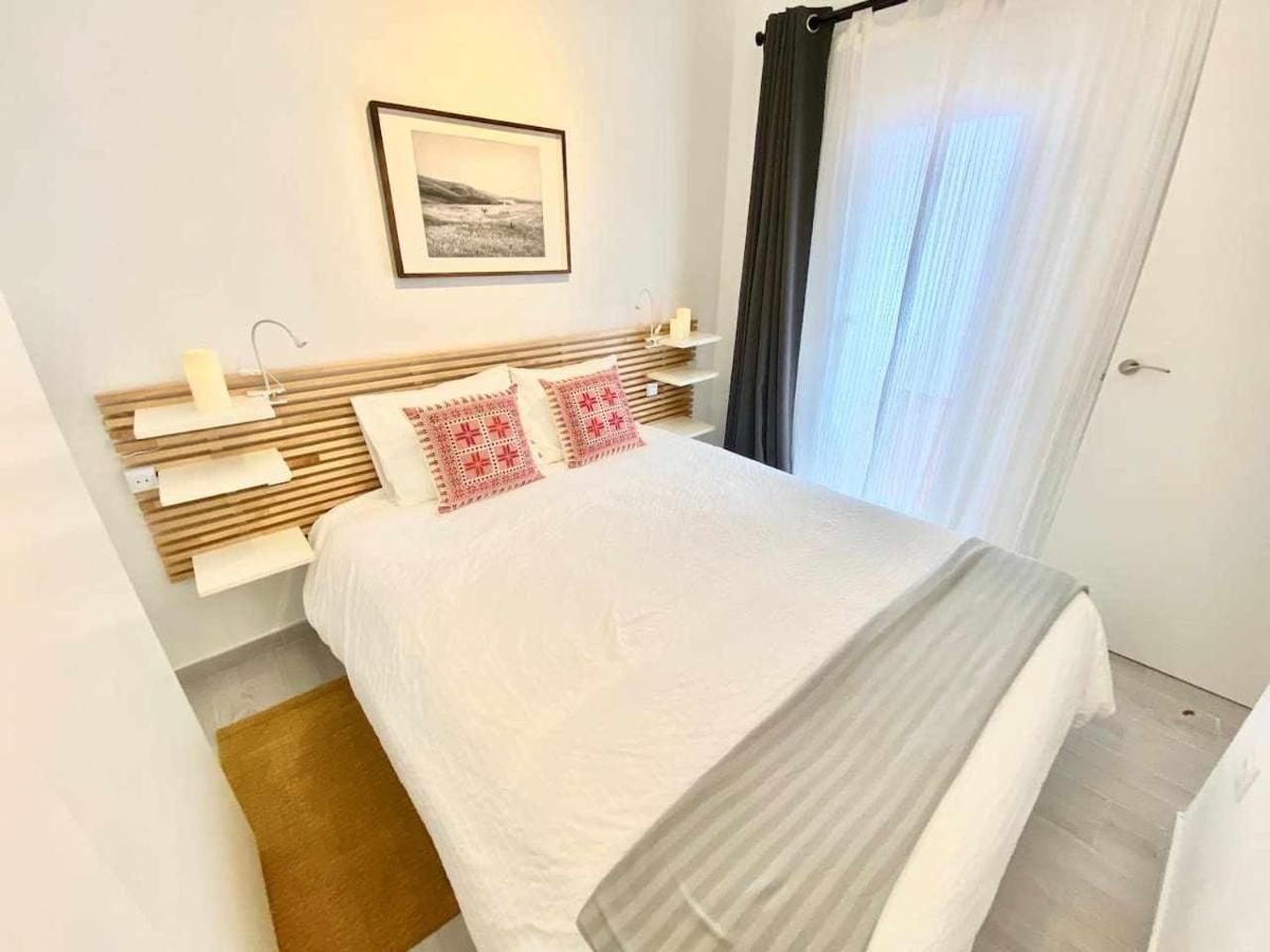 Monkeys Apartments Los Viajantes เซบีญา ภายนอก รูปภาพ