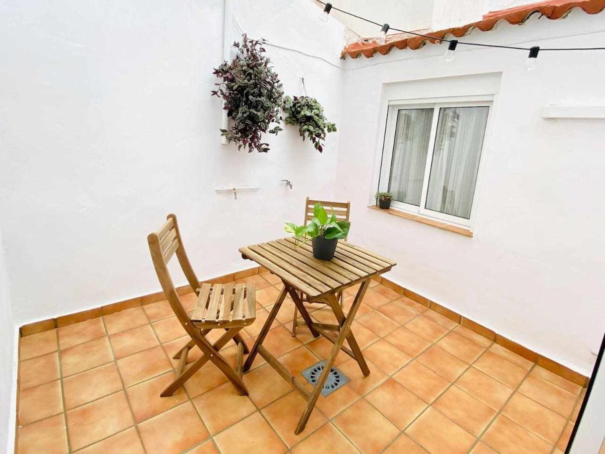 Monkeys Apartments Los Viajantes เซบีญา ภายนอก รูปภาพ