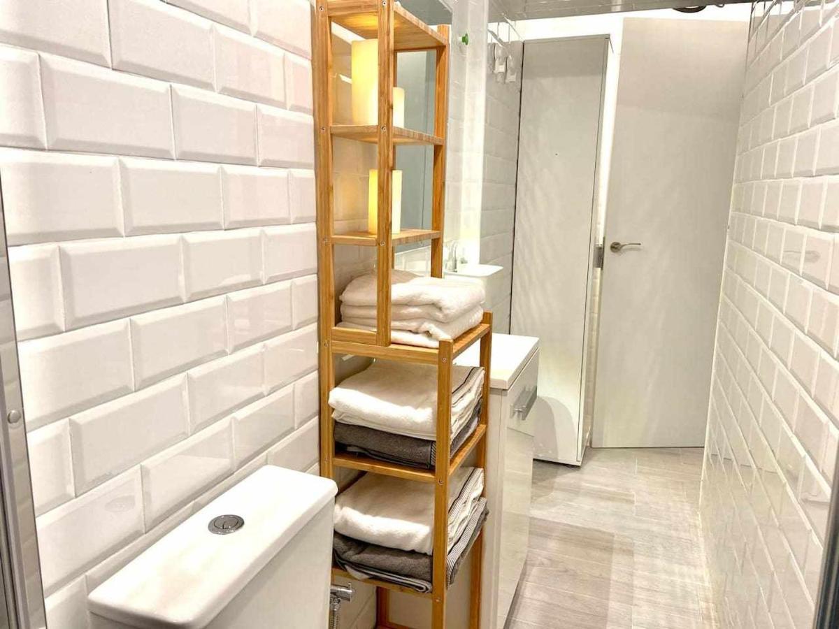 Monkeys Apartments Los Viajantes เซบีญา ภายนอก รูปภาพ